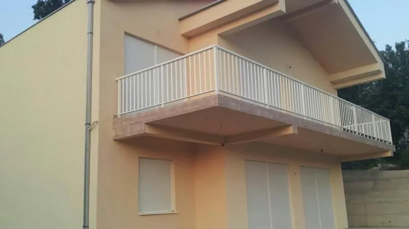 Prodaja, kuća, 225m², Mojdež, Herceg Novi