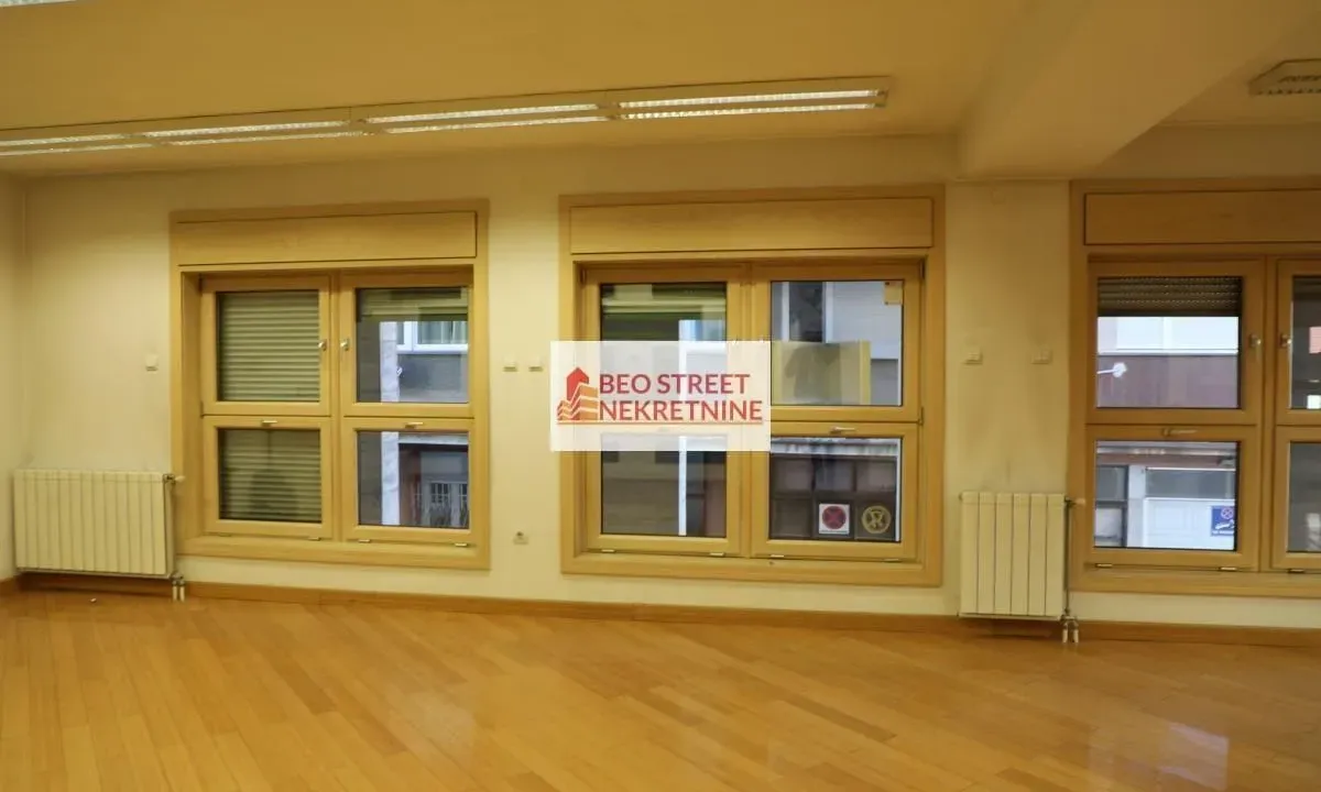 Izdavanje, poslovni prostor, 195m², Stari Grad, Beograd