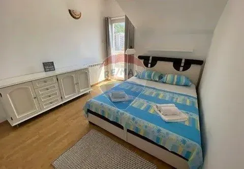 Izdavanje, dvosoban stan, 100m², Budva, Crna Gora - image 8