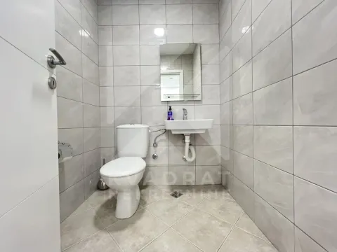 Rent, office space, 98m², Stari Aerodrom, Podgorica - image 12