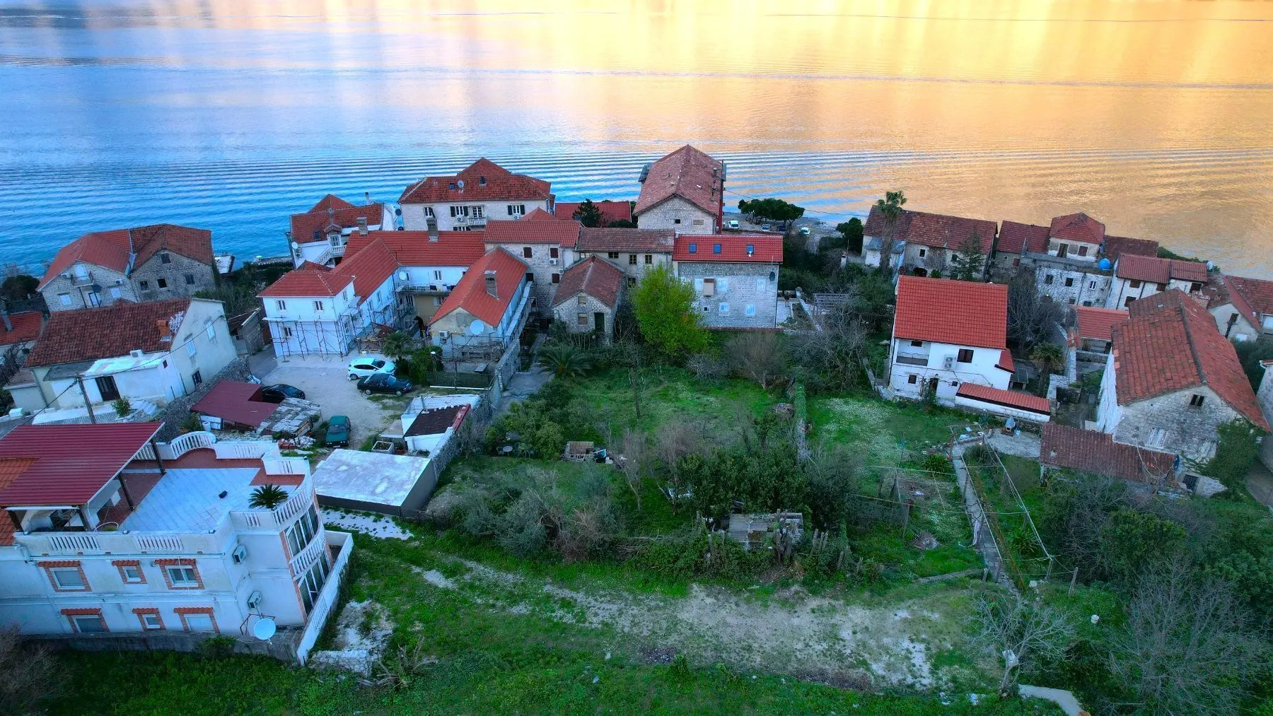 Prodaja, plac, 640m², Prčanj, Kotor