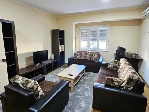 Rent, one bedroom apartment, 54m², City Kvart, Podgorica - image 1