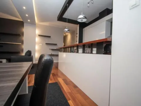 Prodaja, četvorosoban stan, 115m², Bulevar Evrope, Novi Sad Sve Podlokacije - image 4