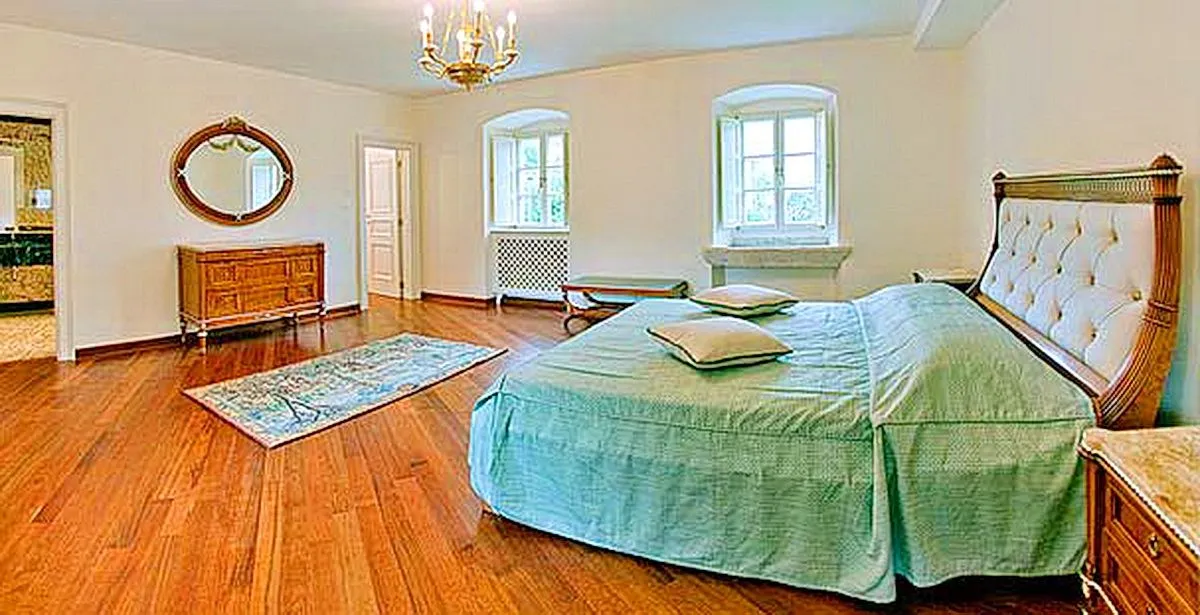 Sale, house, 1500m², Dobrota, Kotor