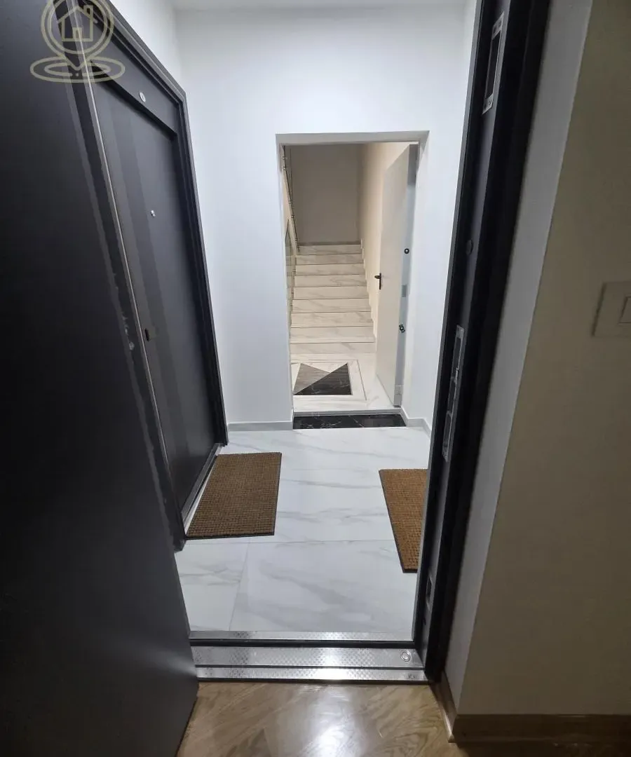 Prodaja, četvorosoban stan, 88m², Medijana, Niš