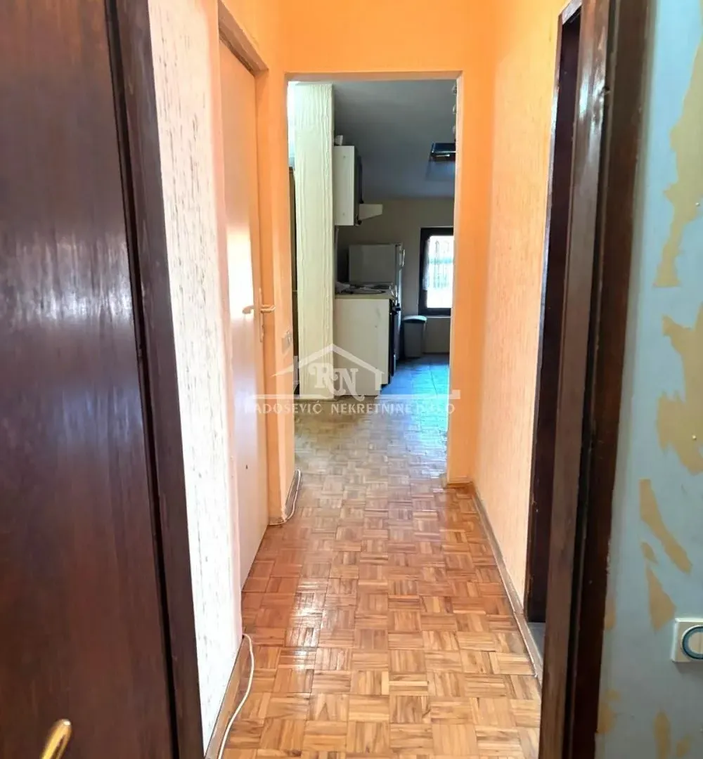 Prodaja, trosoban stan, 88m², Petlovo Brdo, Beograd