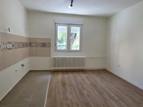 Prodaja, jednosoban stan, 37m², Banatić, Novi Sad Sve Podlokacije - image 3