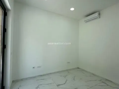 Rent, office space, 50m², Seljanovo, Tivat - image 4