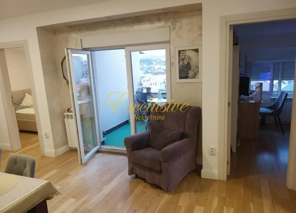 Prodaja, trosoban stan, 67m², Lekino Brdo, Voždovac Sve Podlokacije