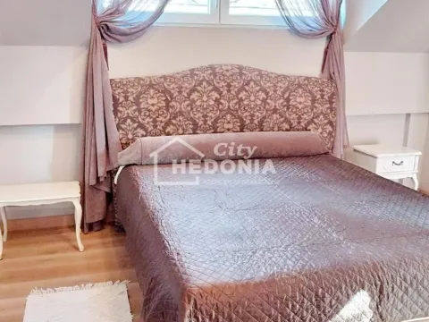 Izdavanje, četvorosoban stan, 120m², Savski Venac, Beograd - image 11