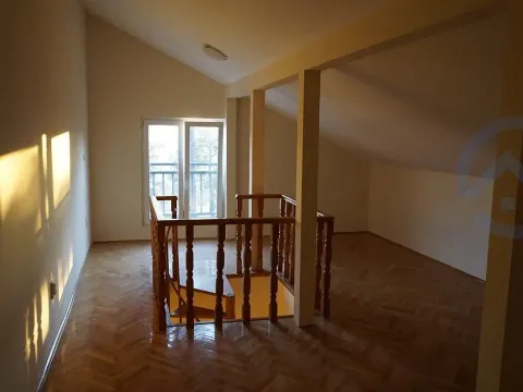 Prodaja, kuća, 300m², Kavač, Kotor - image 9
