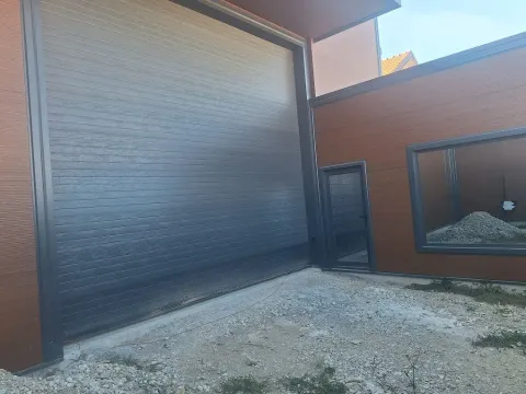 Izdavanje, poslovni prostor, 580m², Zemun Sve Podlokacije, Beograd - image 9