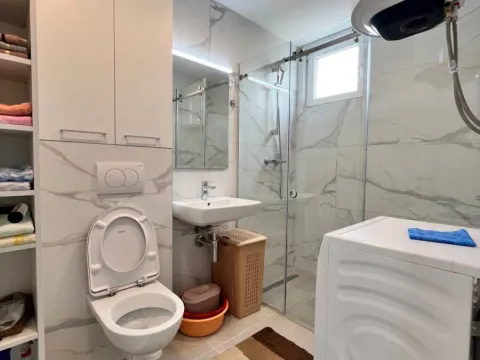 Izdavanje, kuća, 63m², Podgorica, Crna Gora - image 11