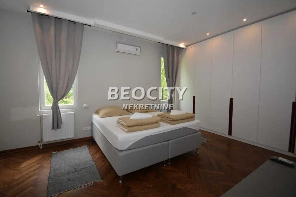 Prodaja, četvorosoban stan, 113m², Centar Sve Podlokacije, Beograd