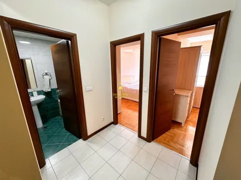 Prodaja, dvosoban stan, 92m², City Kvart, Podgorica - image 7