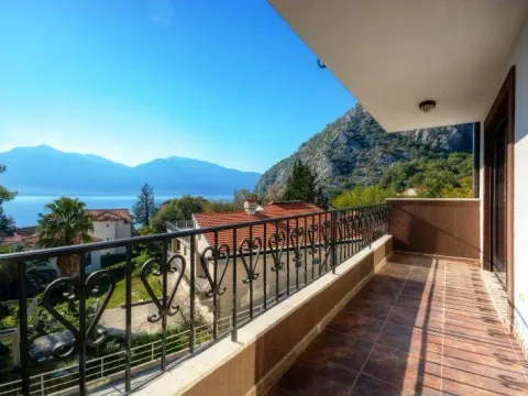 Prodaja, stan, 79m², Orahovac, Kotor - image 9