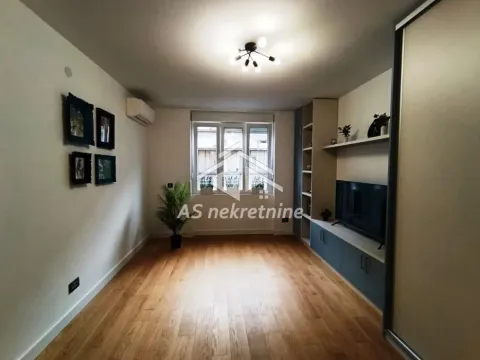 Izdavanje, stan, 37m², Stari Grad, Beograd - image 3