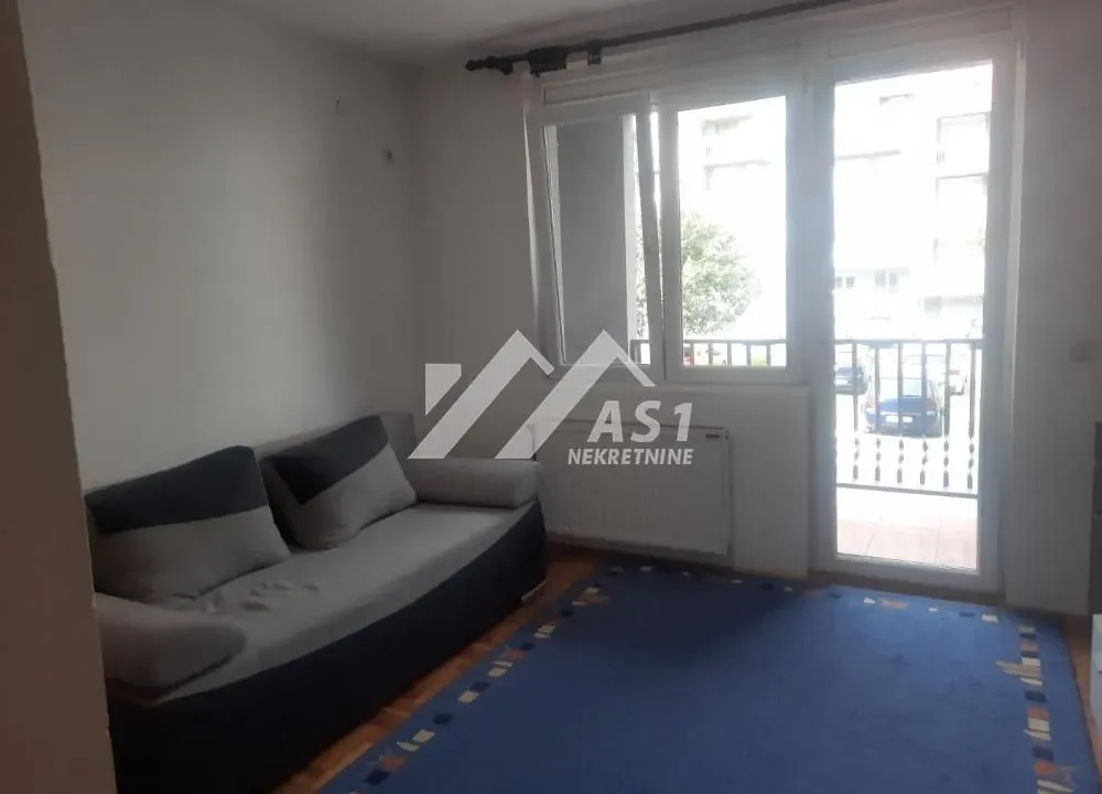 Izdavanje, stan, 23m², Železnička Stanica, Novi Sad Sve Podlokacije