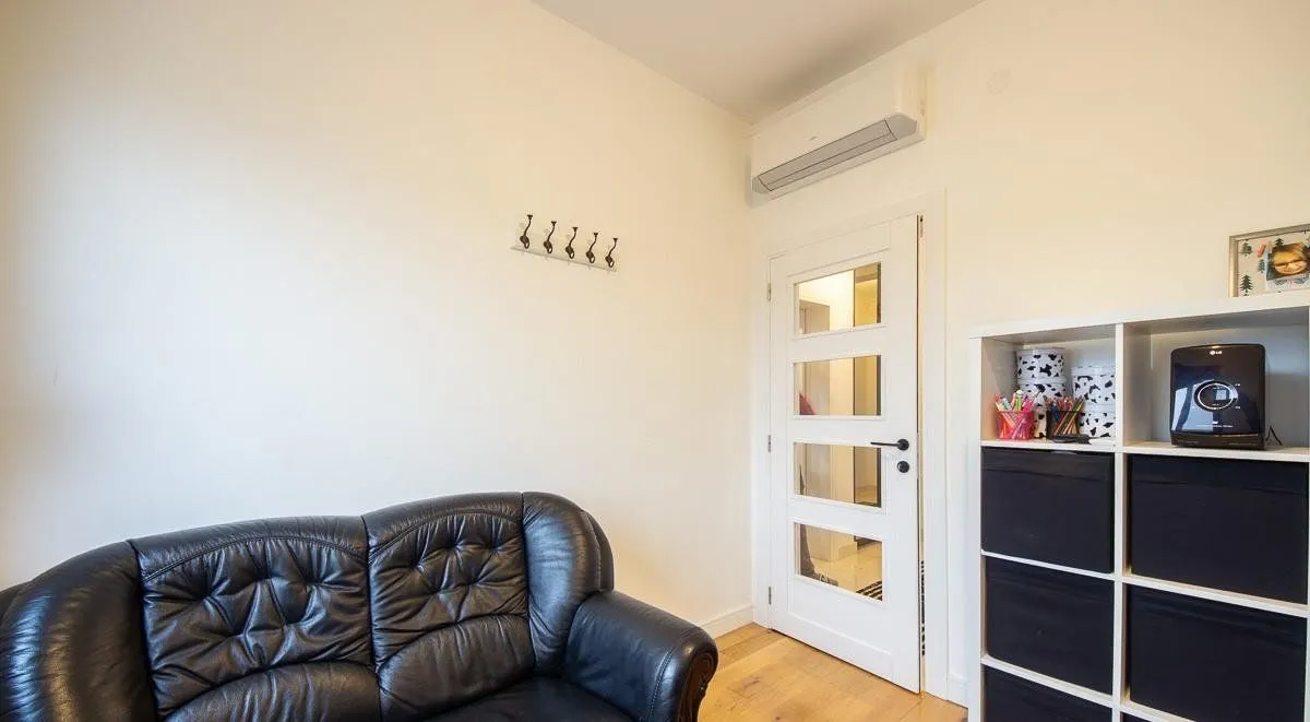 Rent, house, 180m², Gornja Gorica, Podgorica