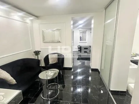 Sale, two bedroom apartment, 50m², Skadarlija, Beograd - image 6