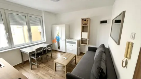 Stan in Vračar Sve Podlokacije