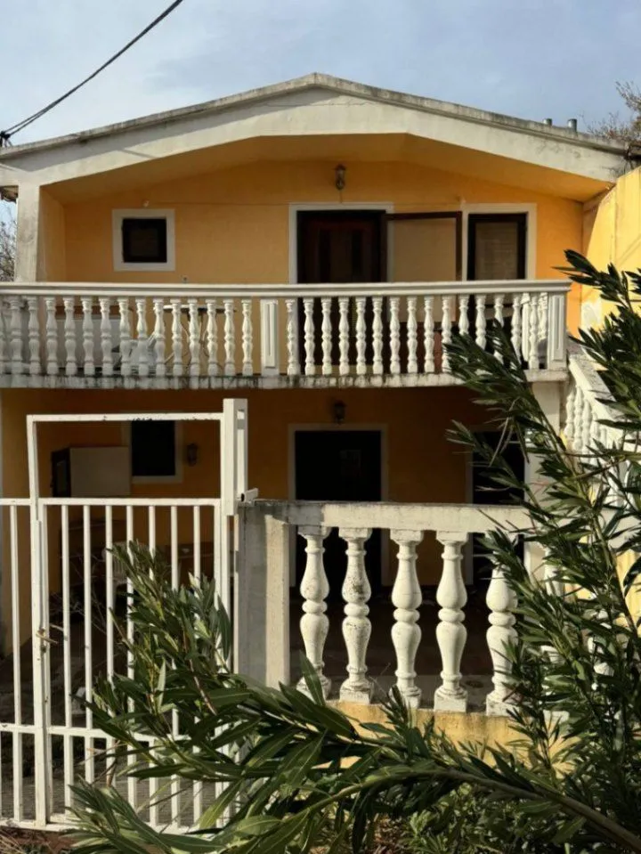 Sale, house, 102m², Sutomore, Bar