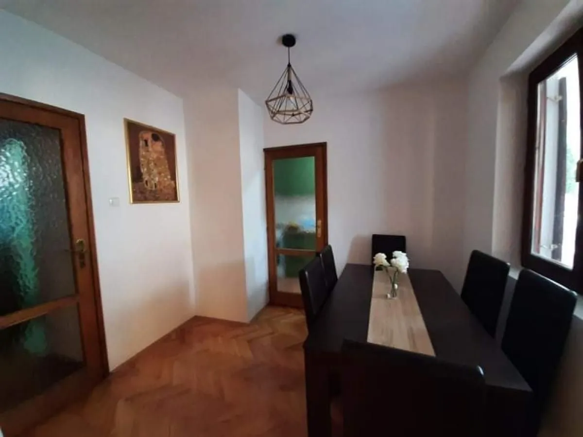 Rent, one bedroom apartment, 63m², Tivat, Crna Gora