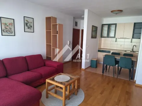Izdavanje, dvosoban stan, 58m², Centar, Novi Sad - image 2