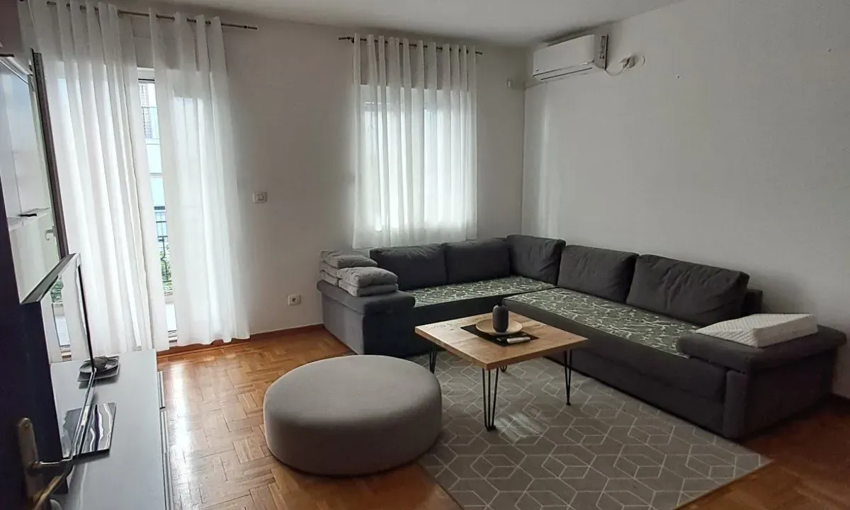 Rent, one bedroom apartment, 56m², Gorica C, Podgorica