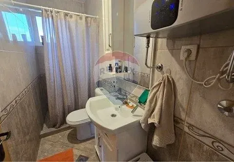 Izdavanje, kuća, 242m², Zagorič, Podgorica - image 24