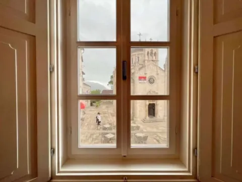 Rent, two bedroom apartment, 50m², Stari Grad, Herceg Novi - image 4