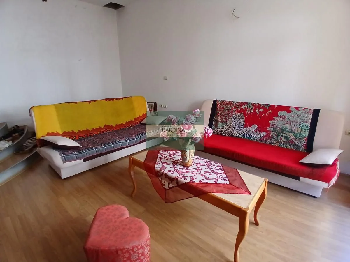 Prodaja, kuća, 660m², Centar, Jagodina
