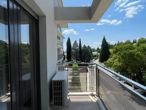 Sale, one bedroom apartment, 40m², Gorica C, Podgorica - image 17