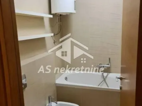 Izdavanje, trosoban stan, 82m², Vračar Hram, Vračar Sve Podlokacije - image 18