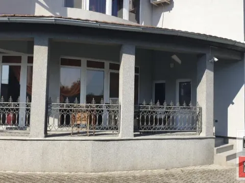 Rent, house, 1000m², Kać, Novi Sad Sve Podlokacije - image 25