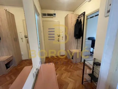 Rent, three bedroom apartment, 41m², Borča 1, Borča Sve Podlokacije - image 2