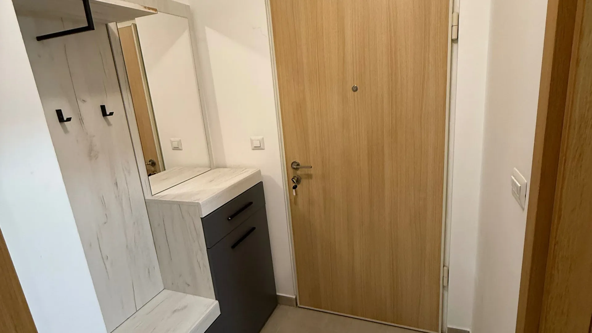 Prodaja, jednosoban stan, 47m², Stari Aerodrom, Podgorica