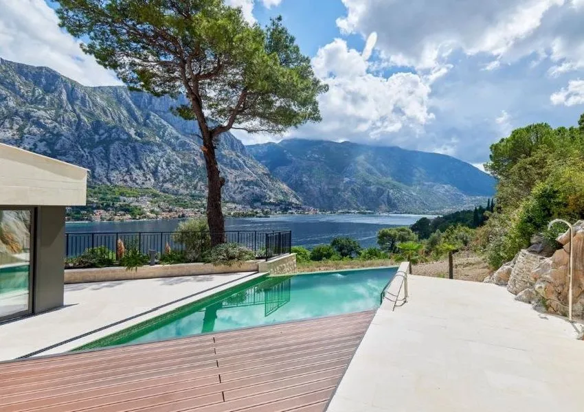Sale, house, 479m², Prčanj, Kotor