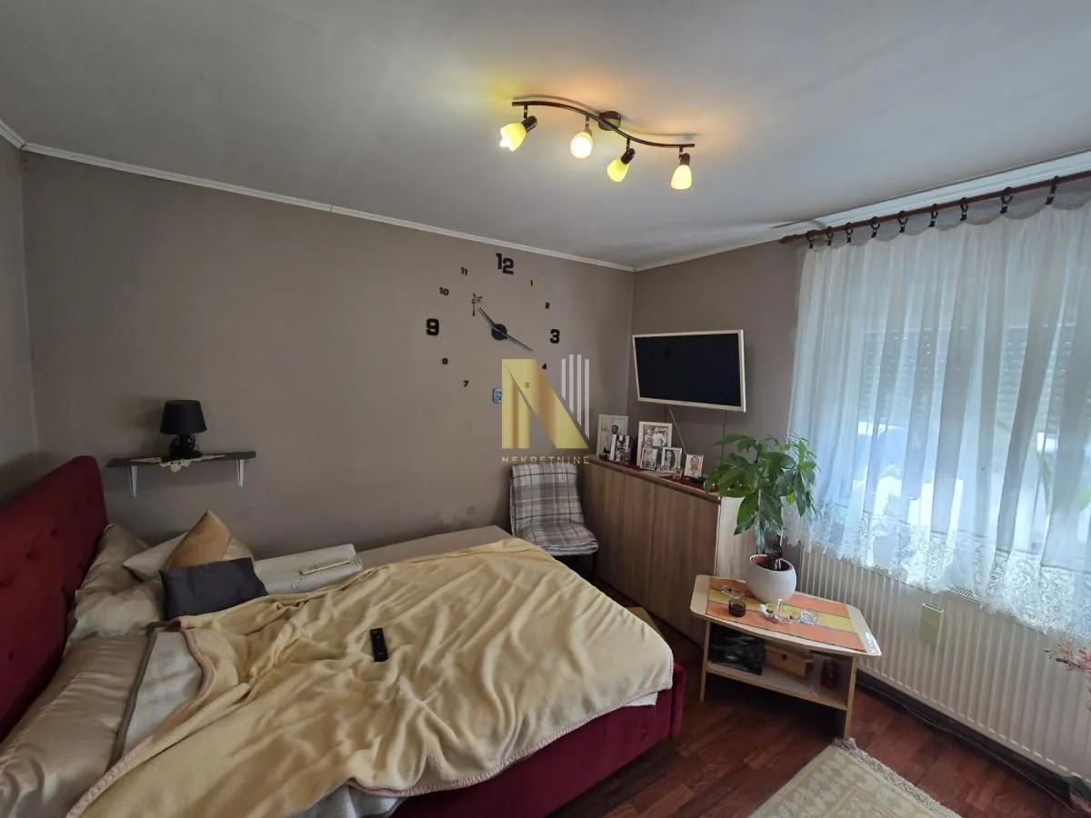 Prodaja, kuća, 203m², Salajka, Novi Sad Sve Podlokacije