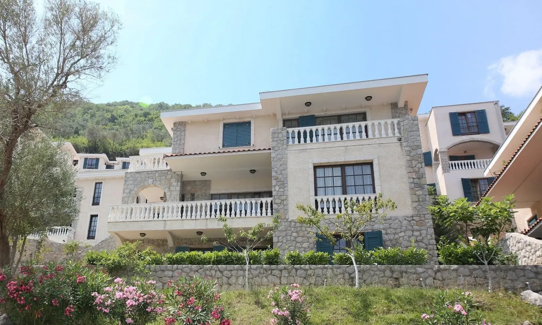 Sale, house, 235m², Kostanjica, Kotor