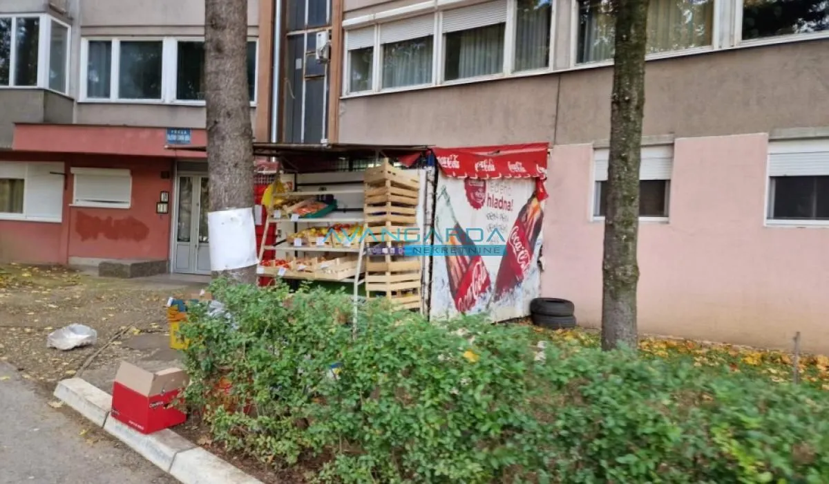 Sale, office space, 20m², Medaković Sve Podlokacije, Beograd