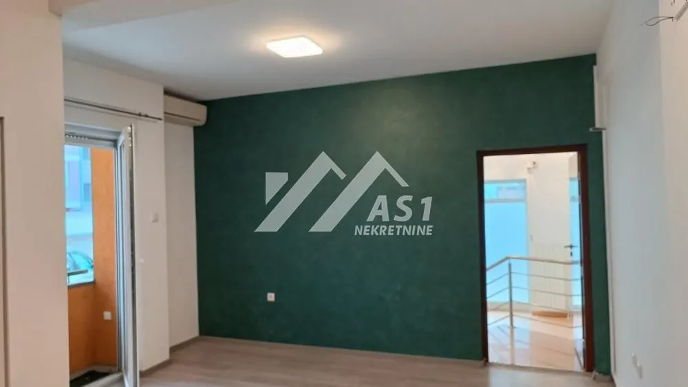 Prodaja, dvosoban stan, 69m², Grbavica, Novi Sad Sve Podlokacije