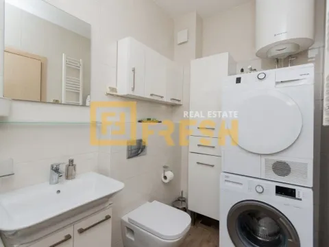 Prodaja, dvosoban stan, 72m², City Kvart, Podgorica - image 13