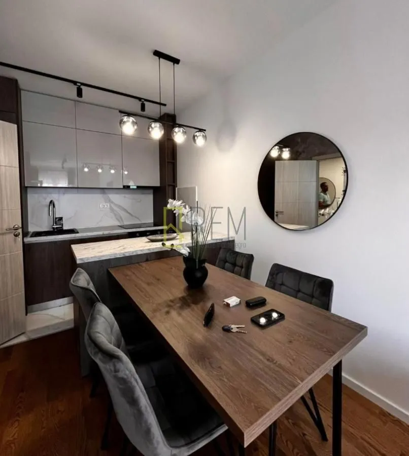 Rent, two bedroom apartment, 56m², Pobrežje, Podgorica