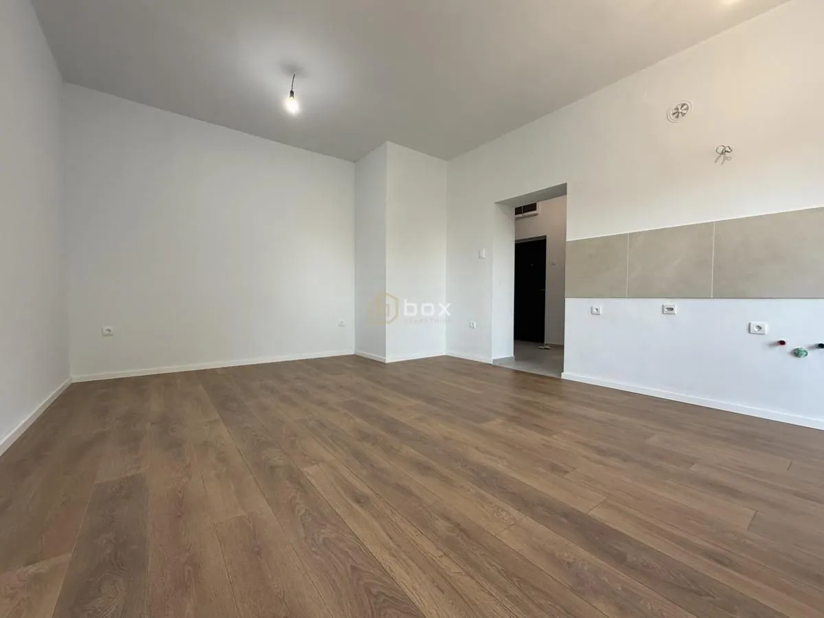 Prodaja, trosoban stan, 71m², Pantelej, Niš