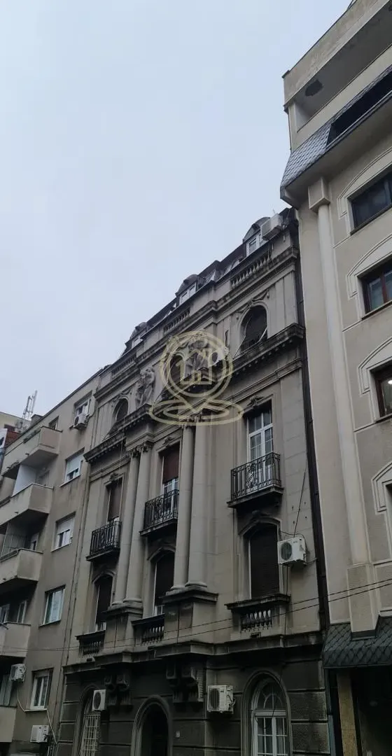 Izdavanje, jednosoban stan, 35m², Vračar Sve Podlokacije, Beograd