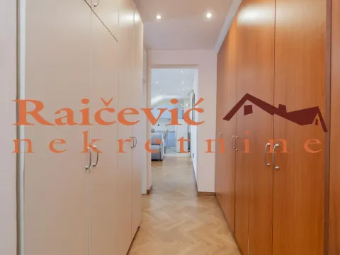 Izdavanje, trosoban stan, 83m², Stari Grad, Beograd - image 8