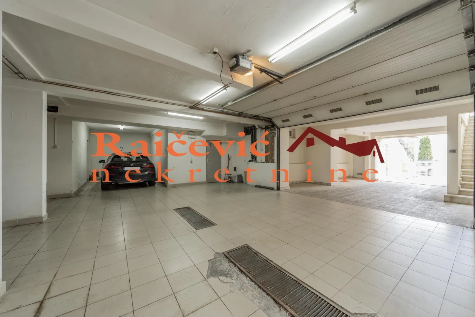 Prodaja, četvorosoban stan, 142m², Savski Venac, Beograd