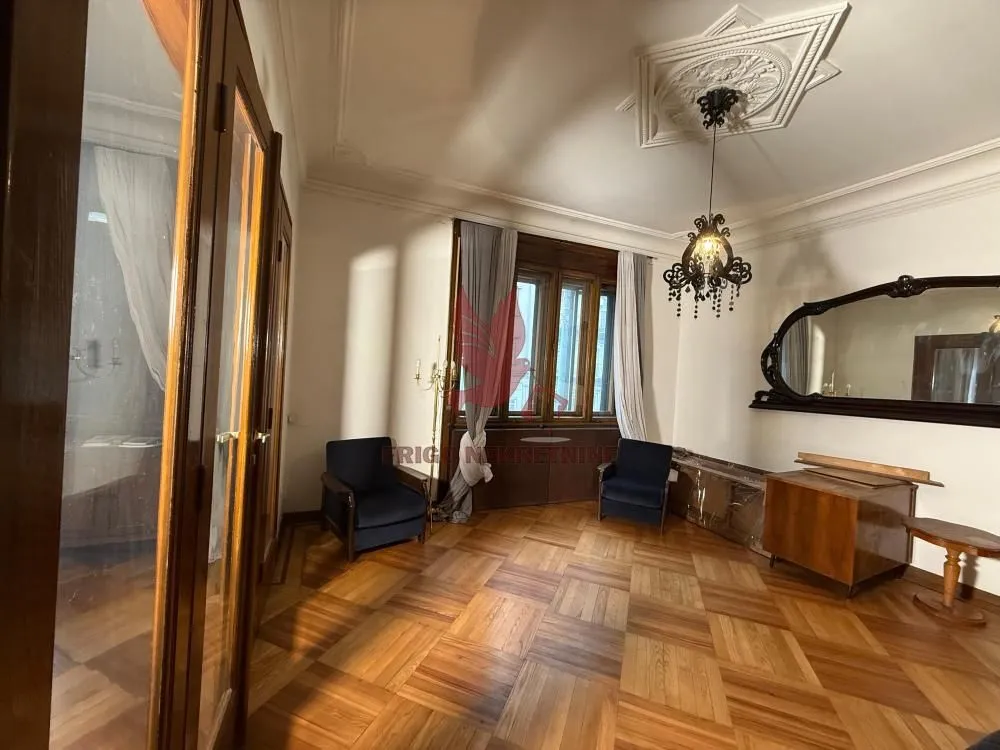 Sale, four bedroom apartment, 100m², Savski Venac, Beograd