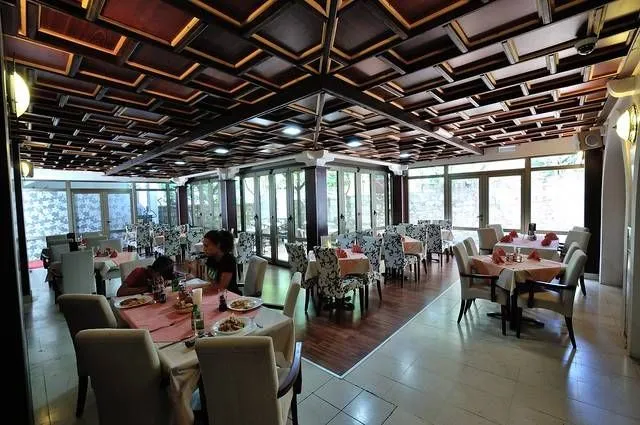 Sale, hospitality venue, 755m², Petrovac, Budva